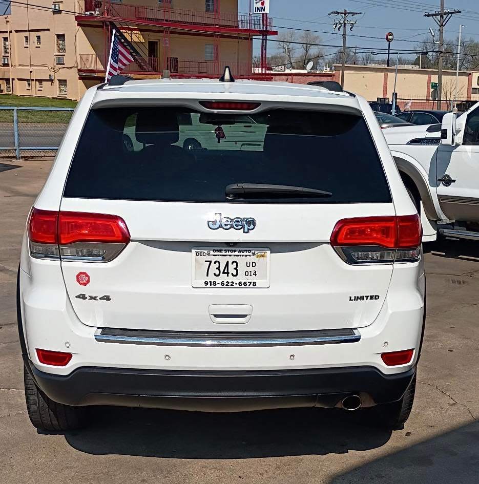 Car Image 4