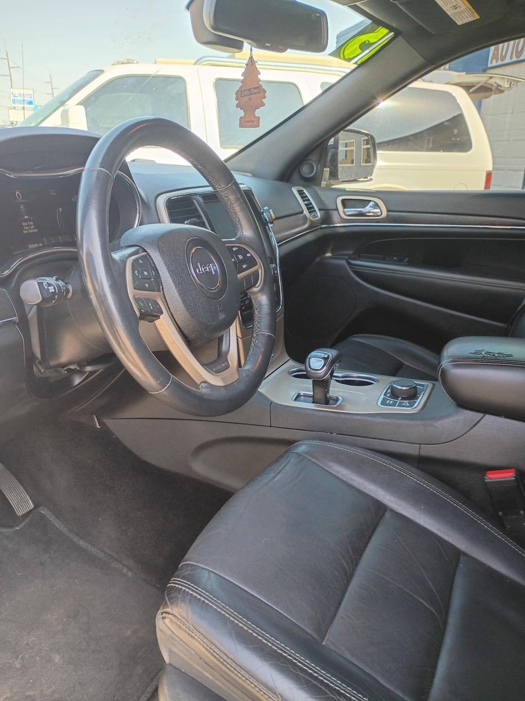 Car Image 7