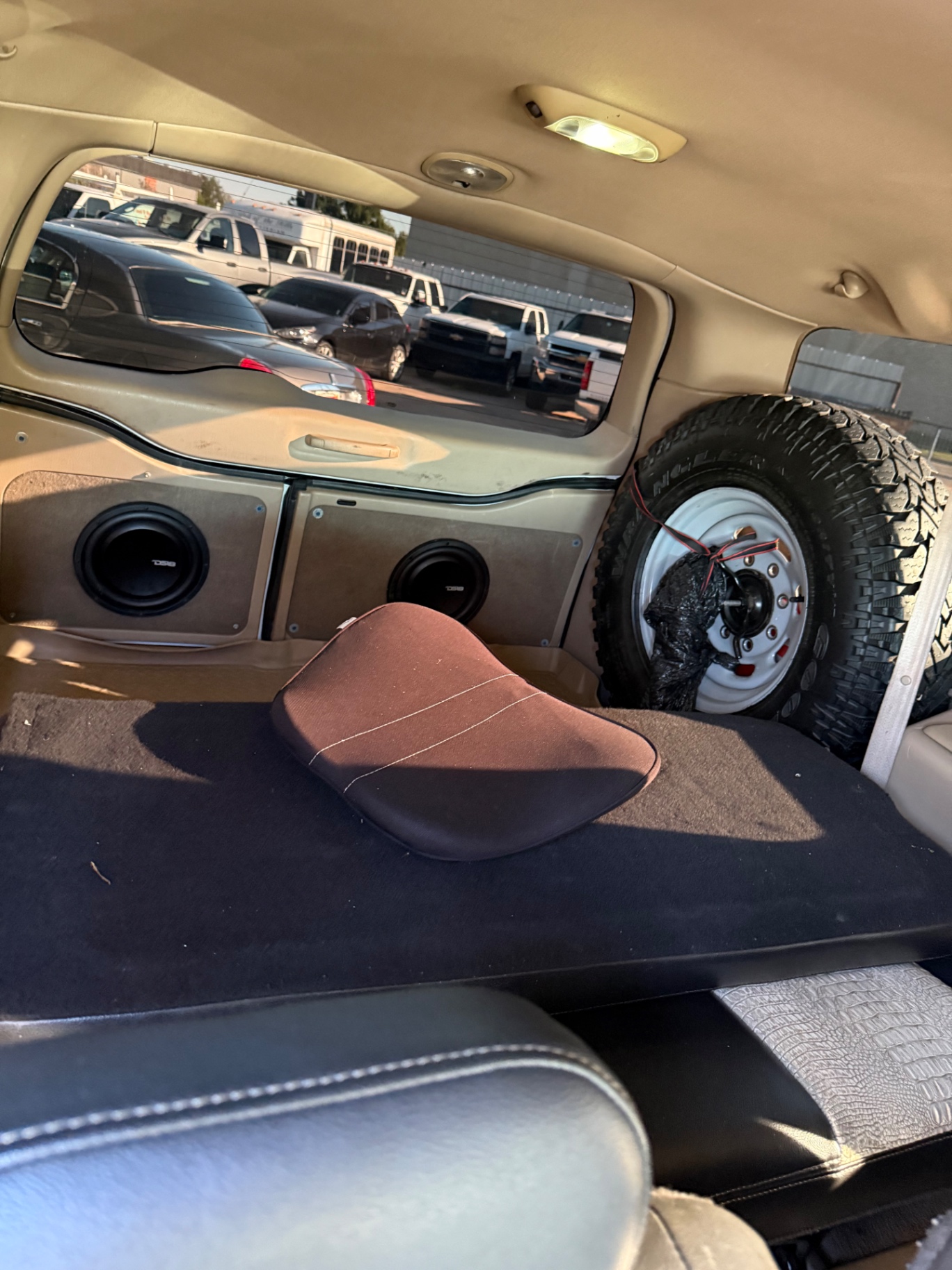 Car Image 11