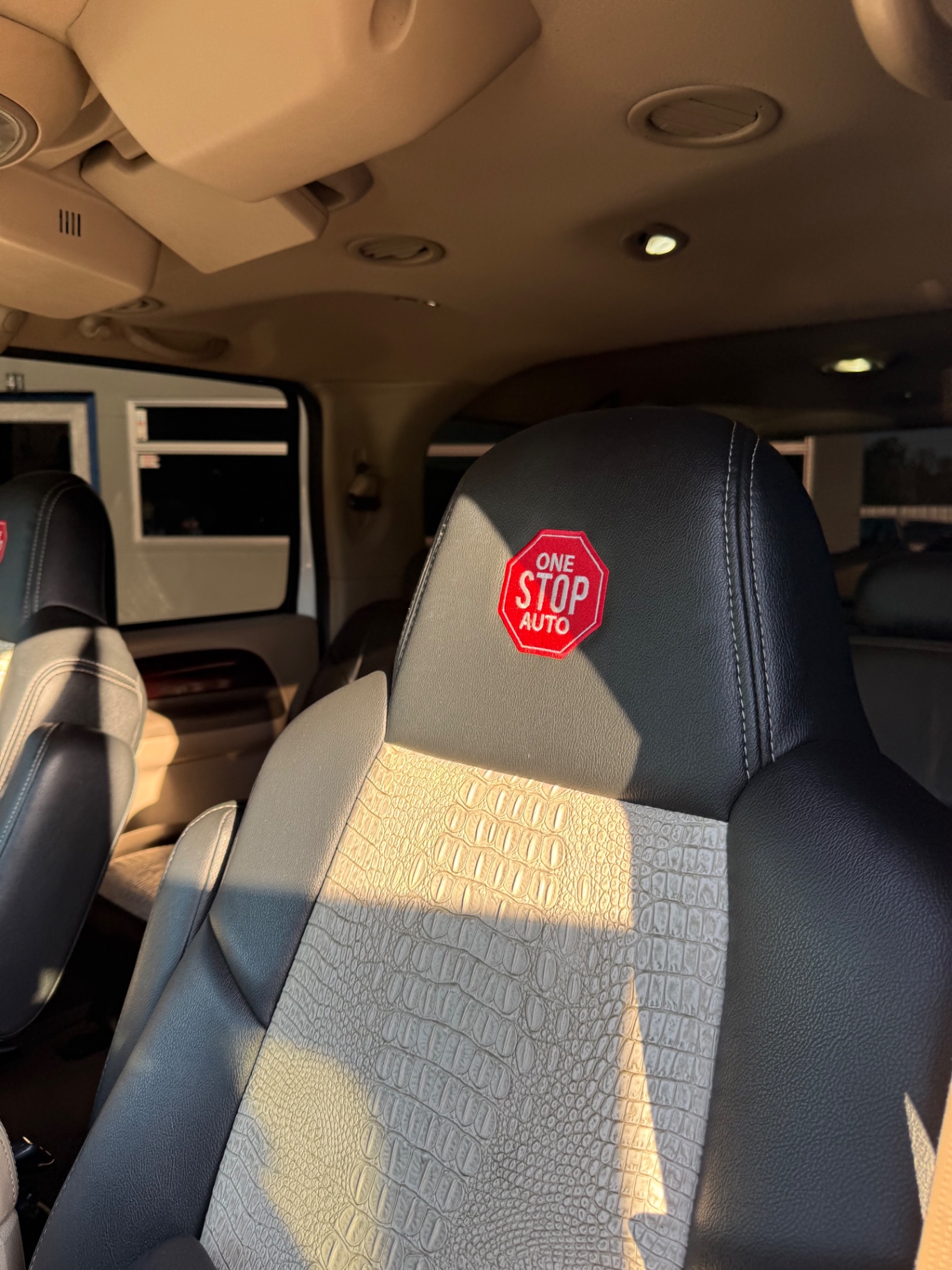 Car Image 17