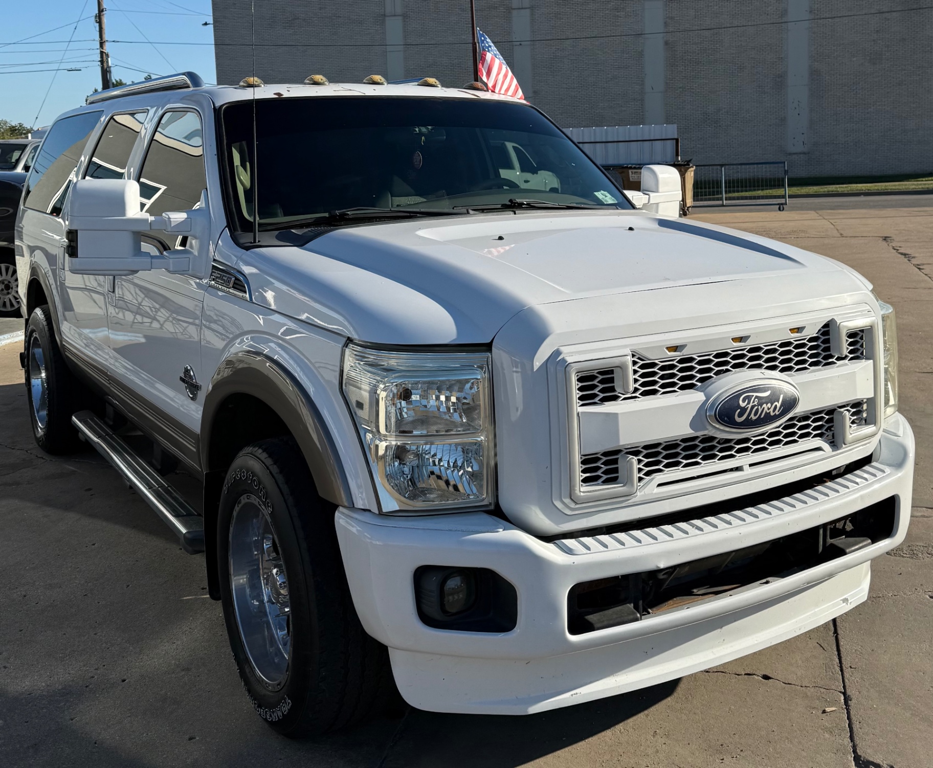 Car Image 8