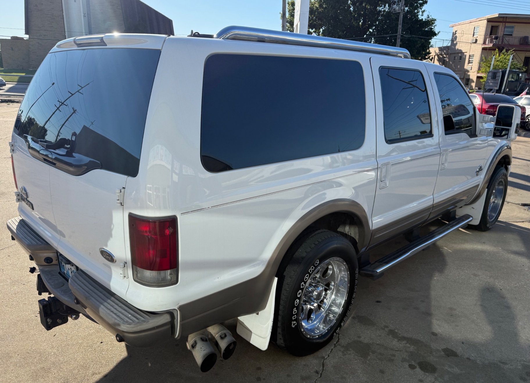 Car Image 9