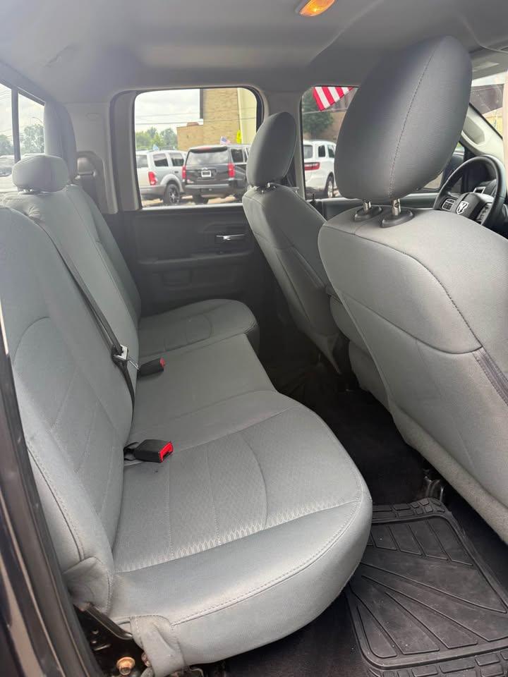 Car Image 5