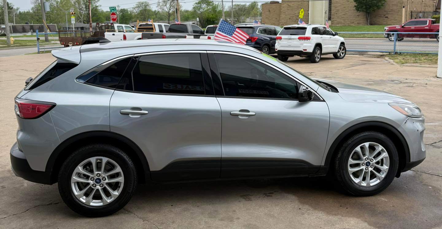 Car Image 4