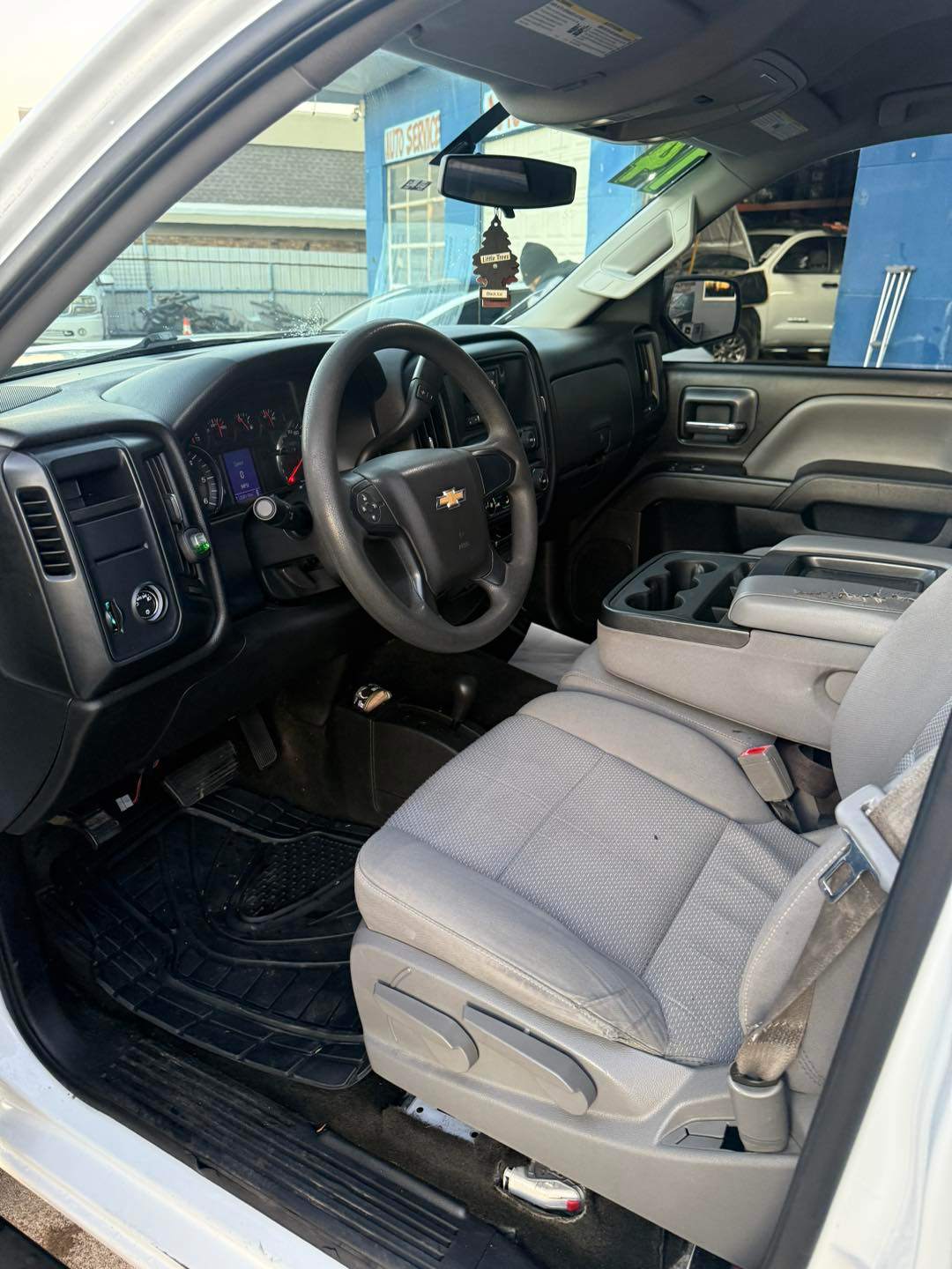Car Image 5