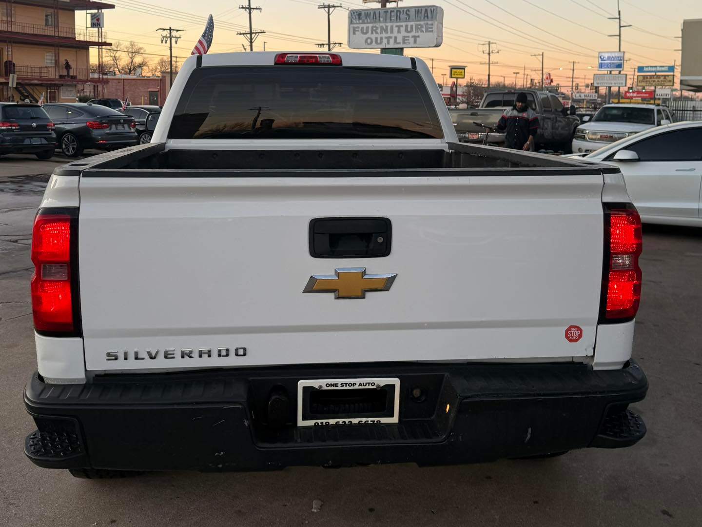 Car Image 9