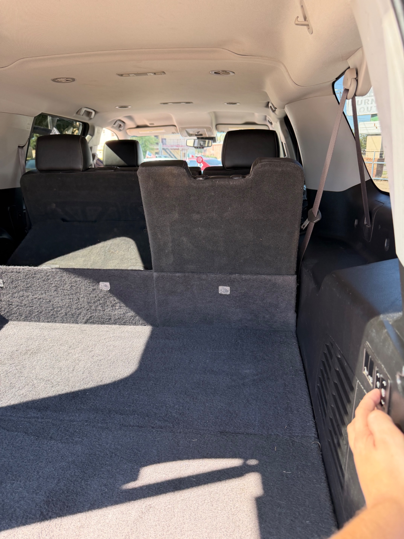 Car Image 9