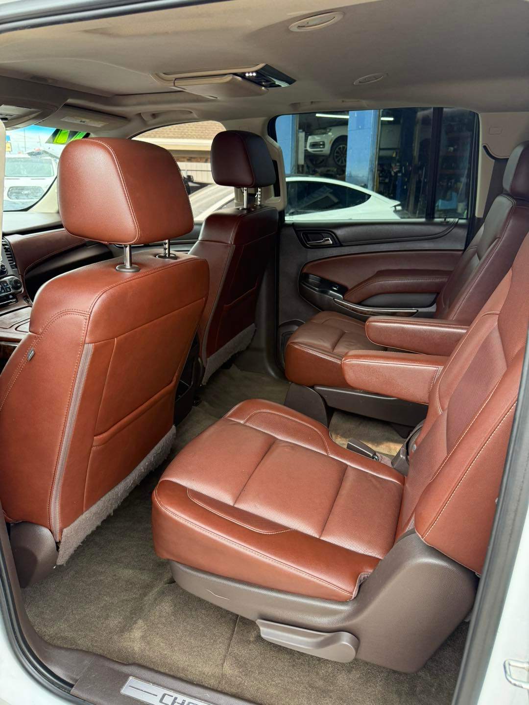 Car Image 16