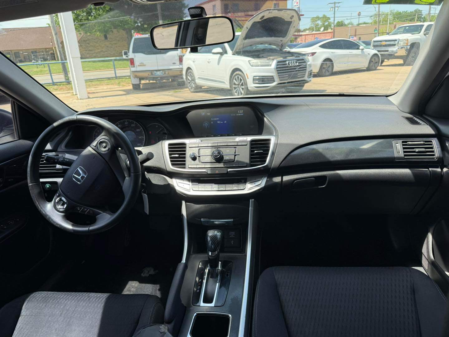 Car Image 13