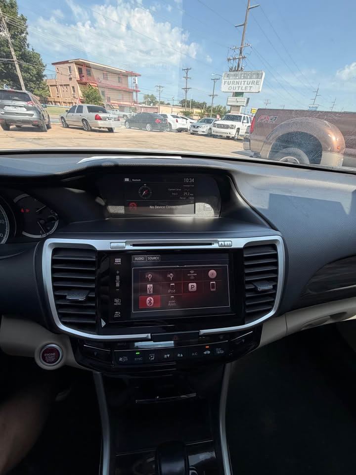 Car Image 6