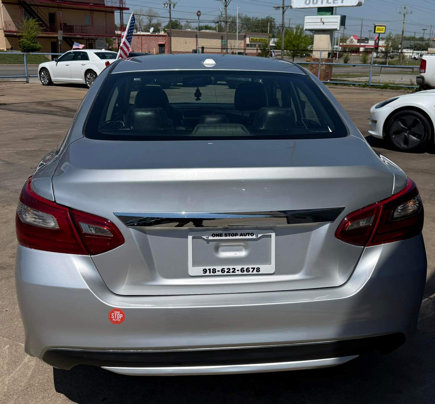 Car Image 14