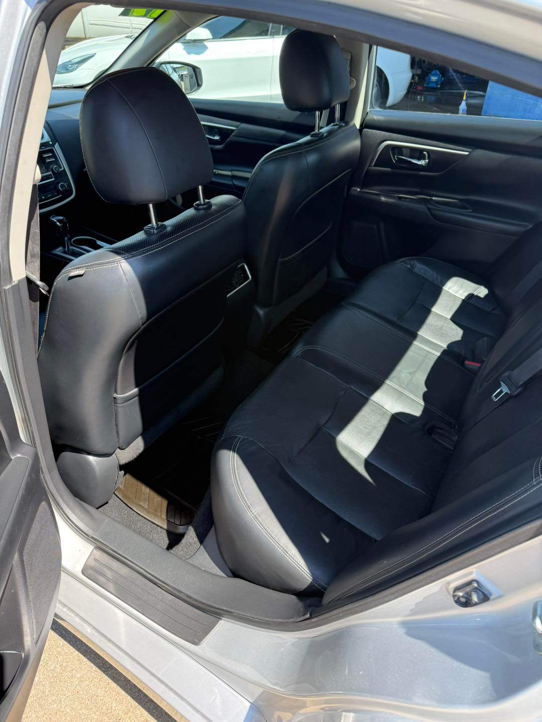 Car Image 8