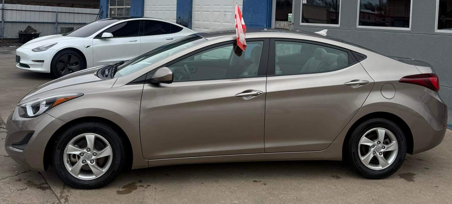 Car Image 3