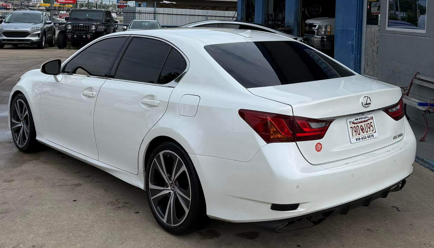 Car Image 8