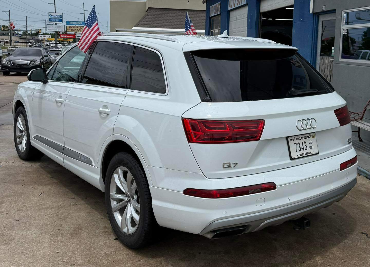 Car Image 7